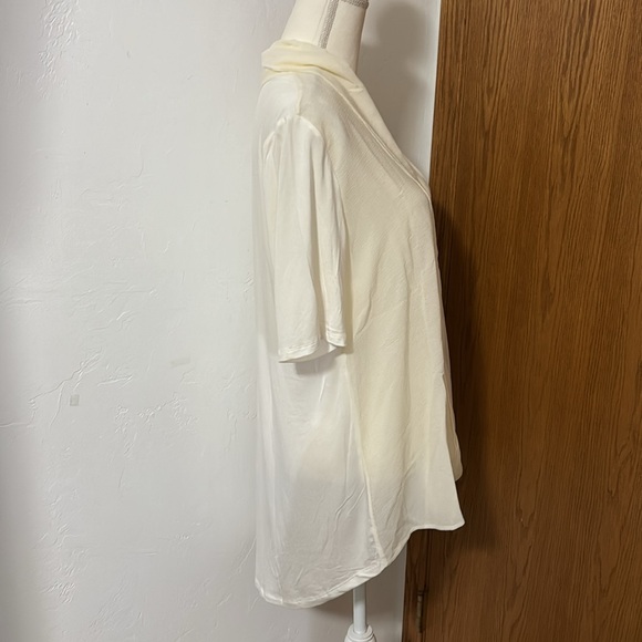 H by Halston cream chiffon drape twist front blouse size L - Picture 5 of 10